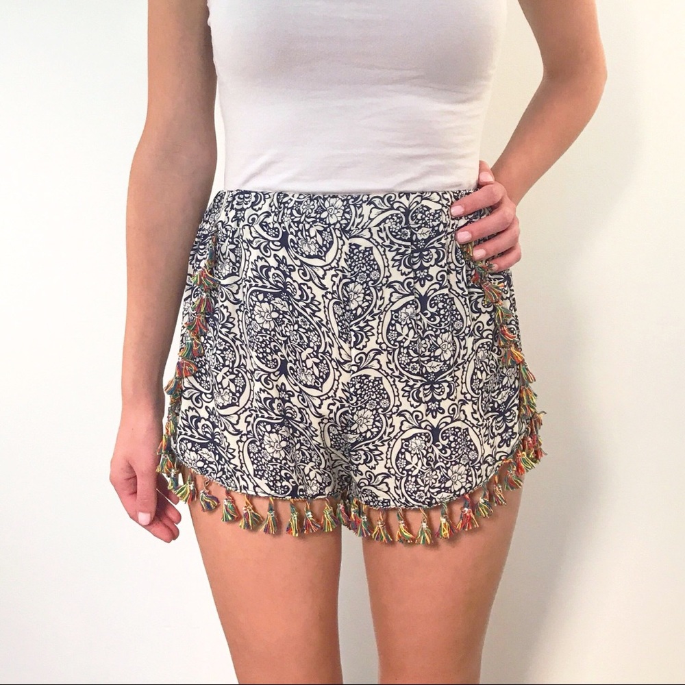 Chinoiserie Print Tassel Shorts - Picture 2 of 3